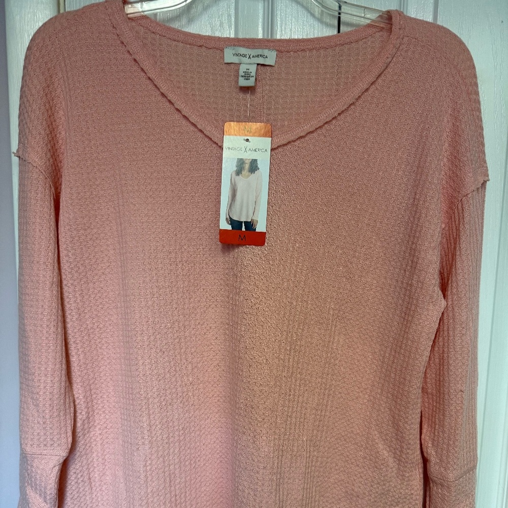 NWT Vintage x America Female Medium Light Pink Pullover Sweater